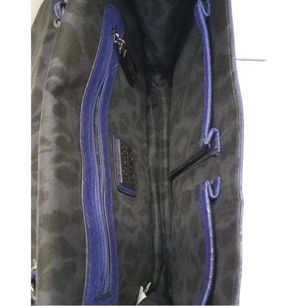 Kirna Zabete pretty exotic skin print with smokey black hardware - Picture 8 of 8